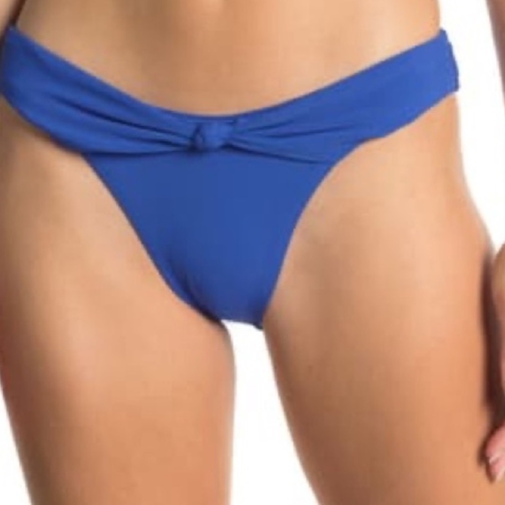 NWOT Robin Piccone Olivia Cheeky Knot Front
Bikini Bottom Sapphire Blue